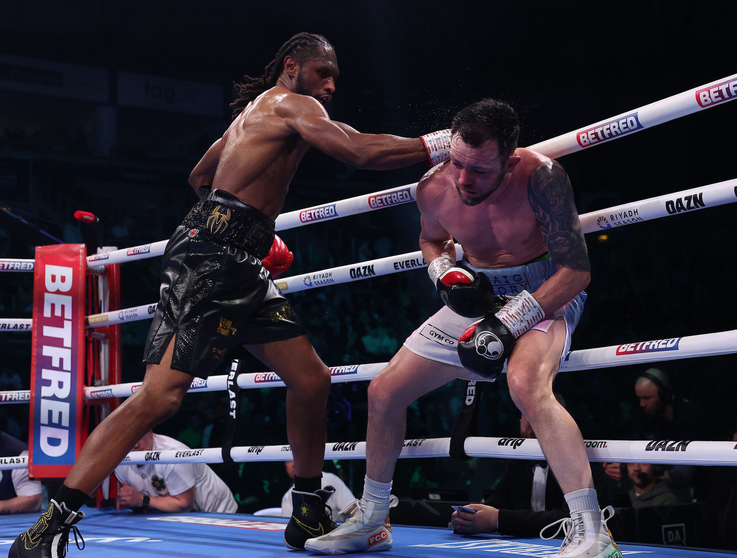 Prepare For A Knockout: Crocker Vs. Donovan – All Irish World Title Fight - rn7zk34