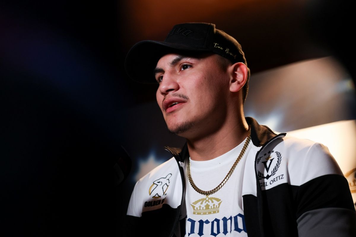 Team Ortiz warns Ennis, as unified champ set for 154lb move